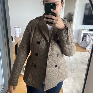 Women’s M Authentic Burberry Quilted Coat - Lightly used Size M